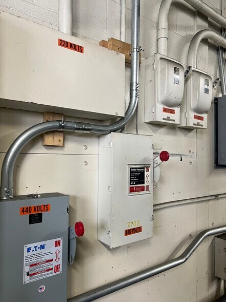 More Photos Of 59 Felton St, North Tonawanda Industrial For Sale