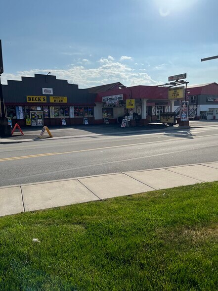 More Photos Of 855 Jefferson Ave, Washington Convenience Store For Lease