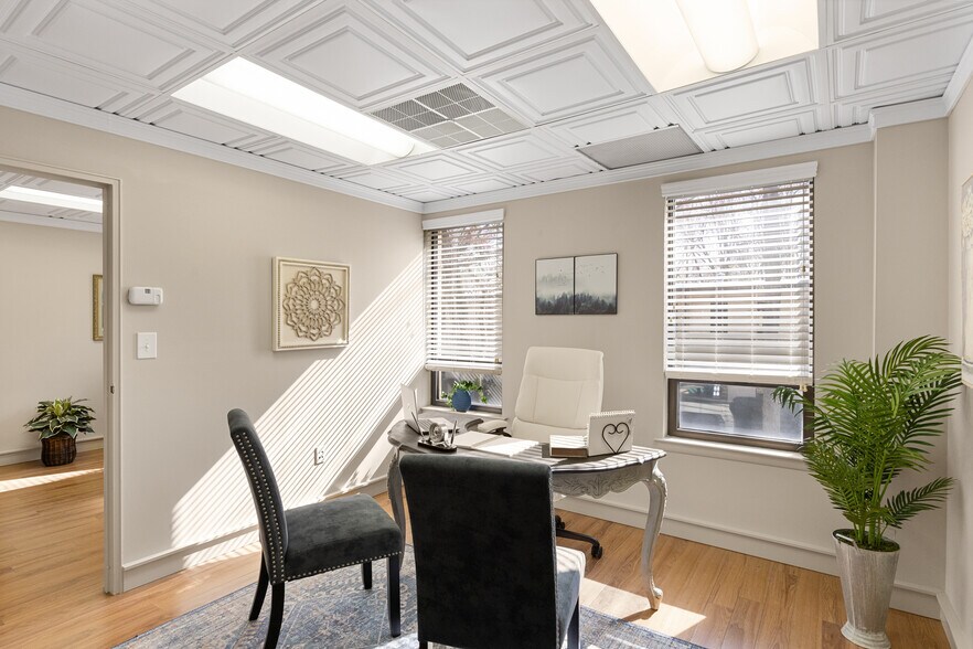 More Photos Of 12 Roszel Rd, Princeton Medical For Sale