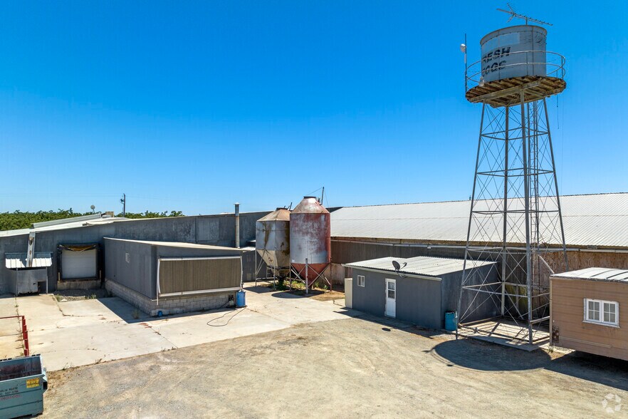 More Photos Of 133 S Whitworth Rd, Newman Warehouse For Lease