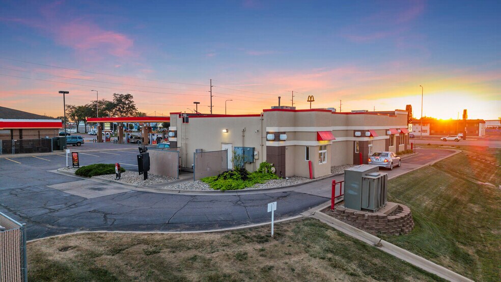 More Photos Of 5050 N Cliff Ave, Sioux Falls Fast Food For Sale