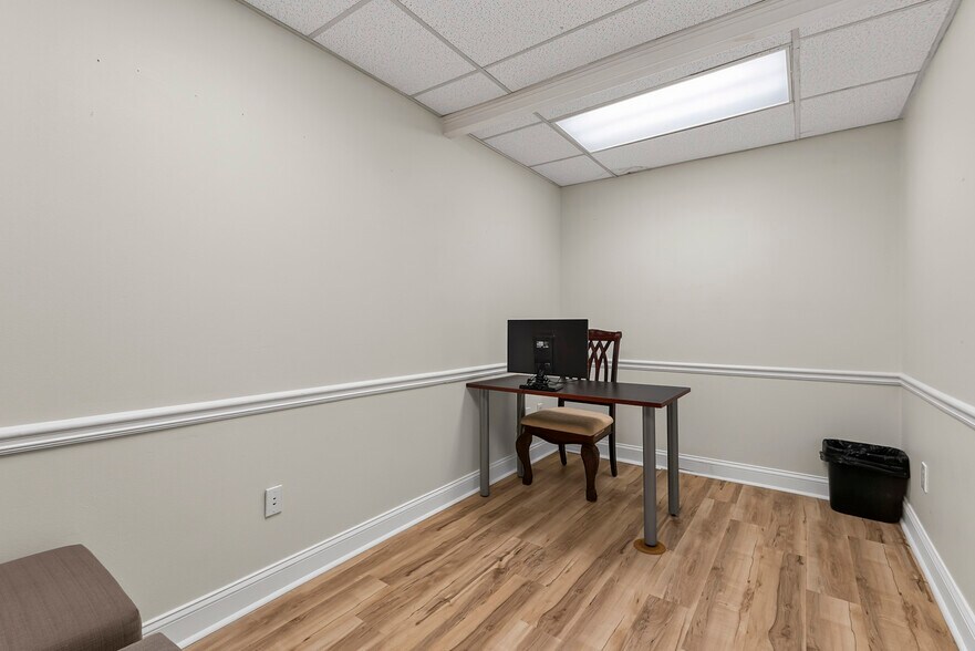More Photos Of 40 Macon St, McDonough Medical For Lease