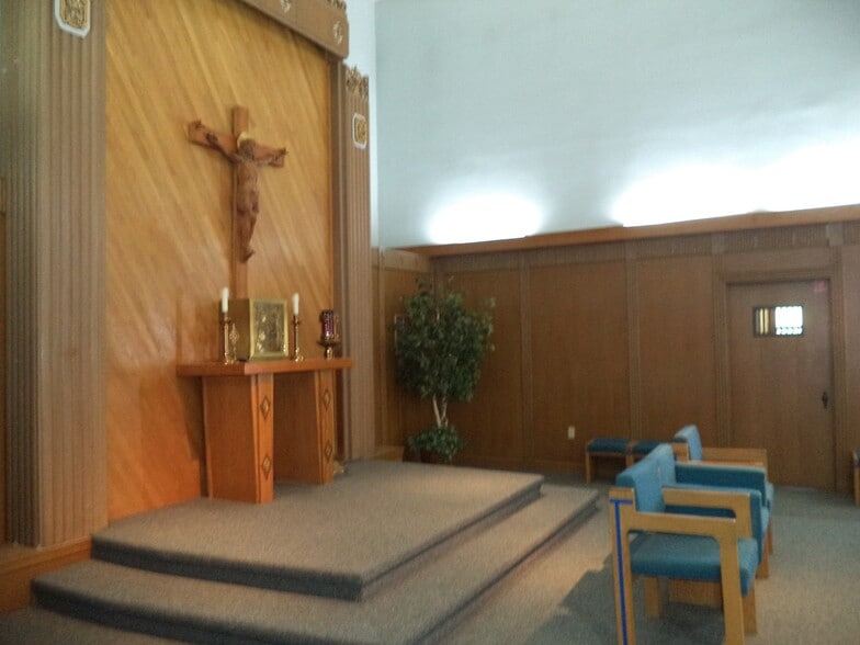 More Photos Of 25 Library St, Hudson Religious Facility For Sale