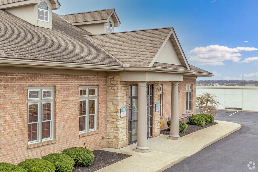 More Photos Of 7182 Liberty Centre Dr, West Chester Medical For Lease