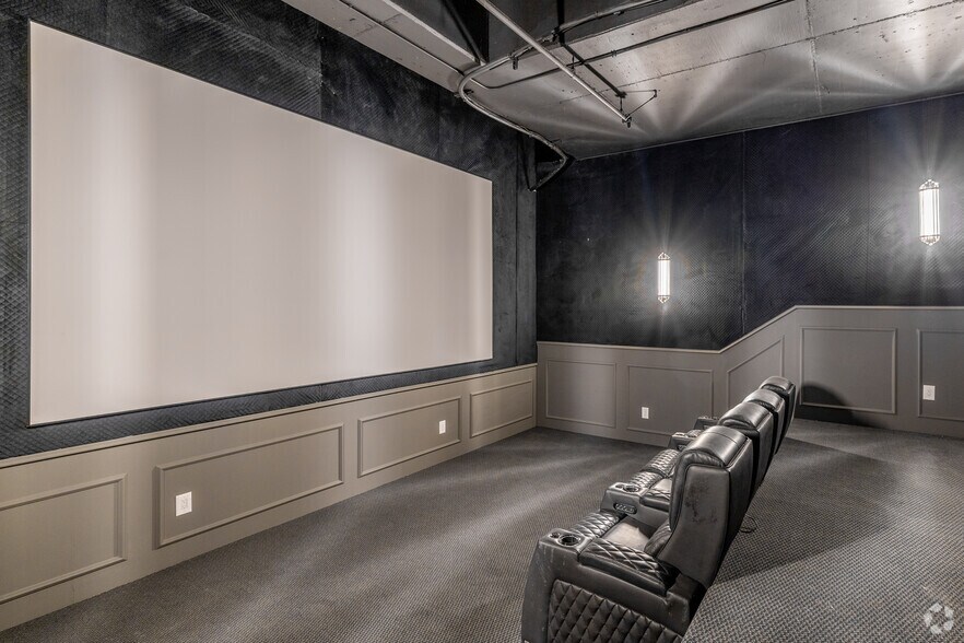 More Photos Of 6569-6581 N Van Nuys Blvd, Van Nuys Apartments For Lease