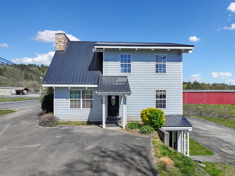 More Photos Of 243 Old Highway 5 S, Ellijay Loft Creative Space For Sale