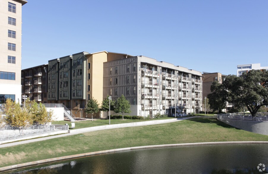 More Photos Of 3850-3900 Vitruvian Way, Addison Apartments For Lease