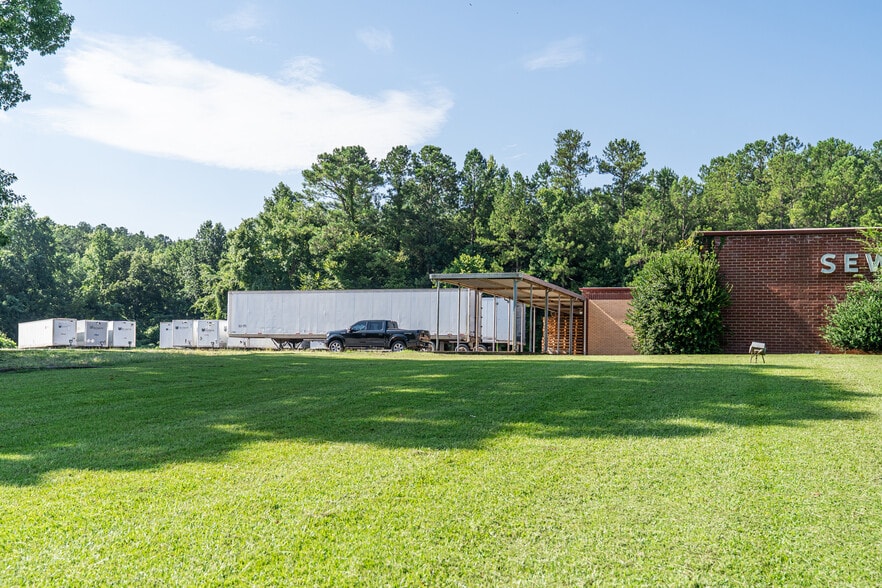 More Photos Of 2580 Highway 46, Heflin Warehouse For Sale