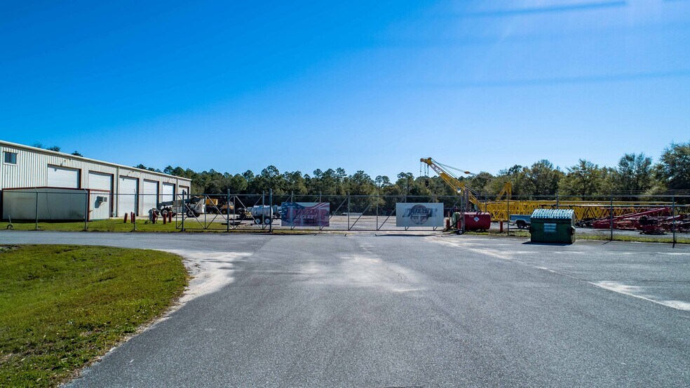 More Photos Of 598 Armistead Ln, Holt Industrial For Lease