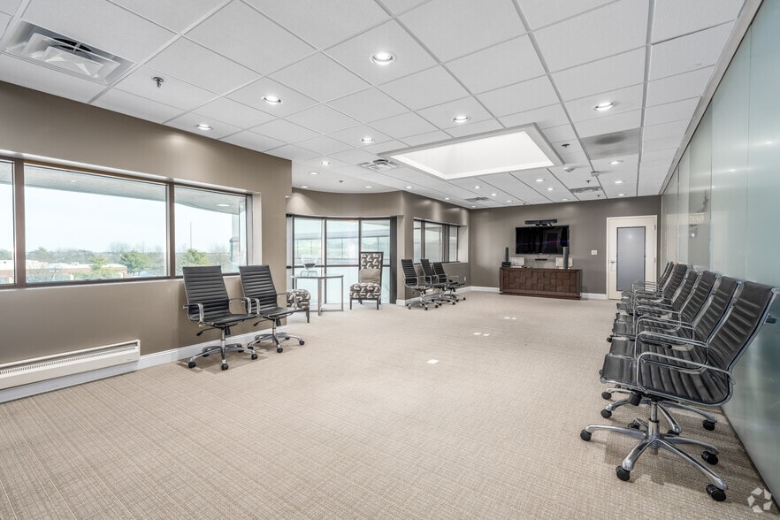 More Photos Of 8211 Town Center Dr, Nottingham Medical For Lease