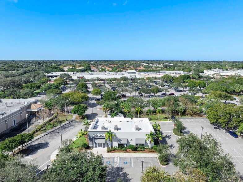 More Photos Of 710 N University Dr, Coral Springs Freestanding For Sale