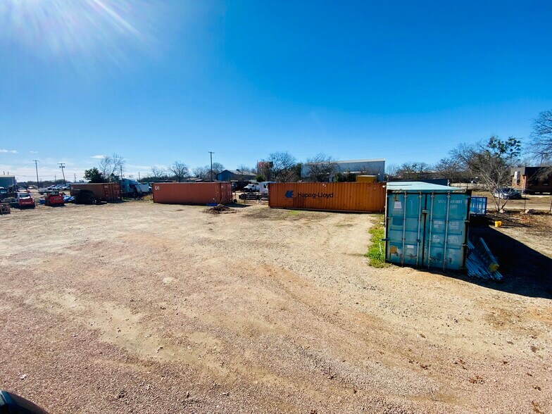 More Photos Of 4747 Old Highway 81, New Braunfels Office For Sale