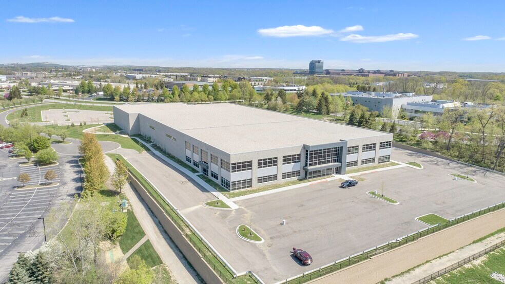 More Photos Of 2150 Executive Hills Dr, Auburn Hills Warehouse For Sale