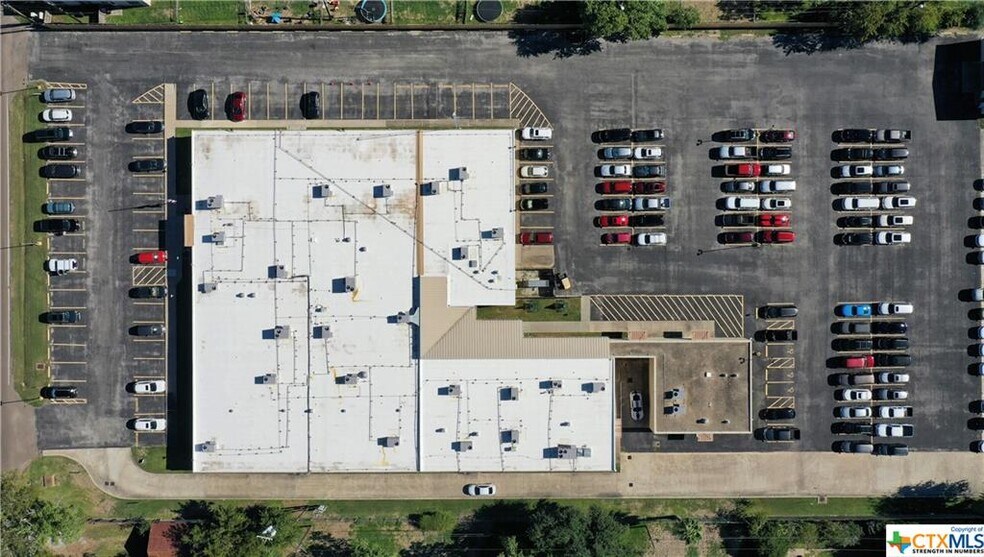 More Photos Of 1905 Leary Ln, Victoria Office For Sale