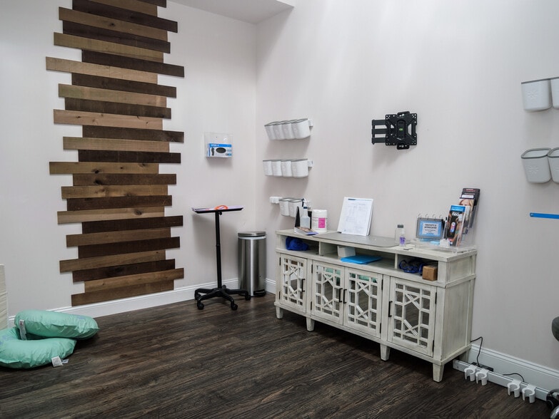 More Photos Of 86-88 Broad St, Red Bank Storefront Retail Office For Lease