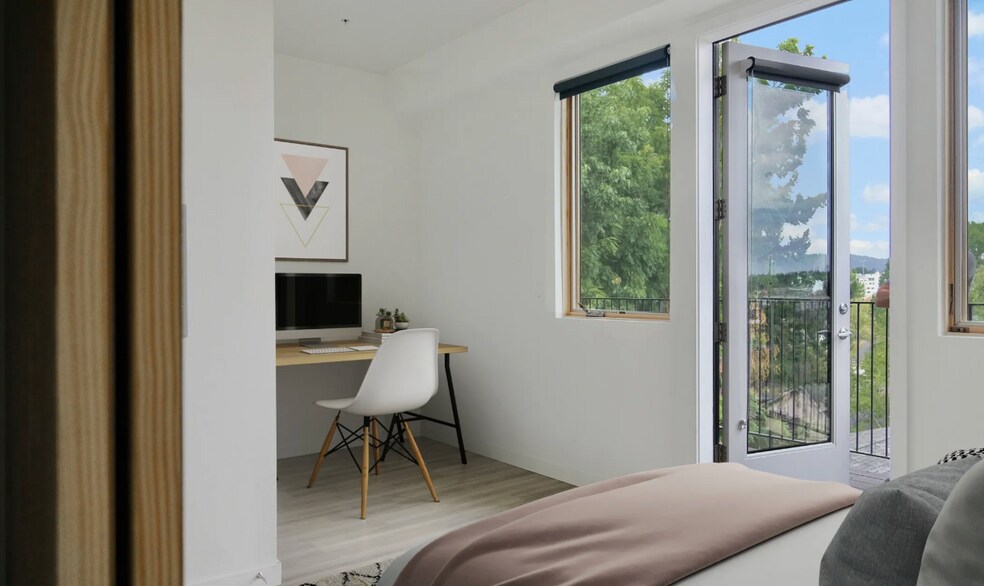 More Photos Of 1407 SE Cora St, Portland Restaurant For Sale