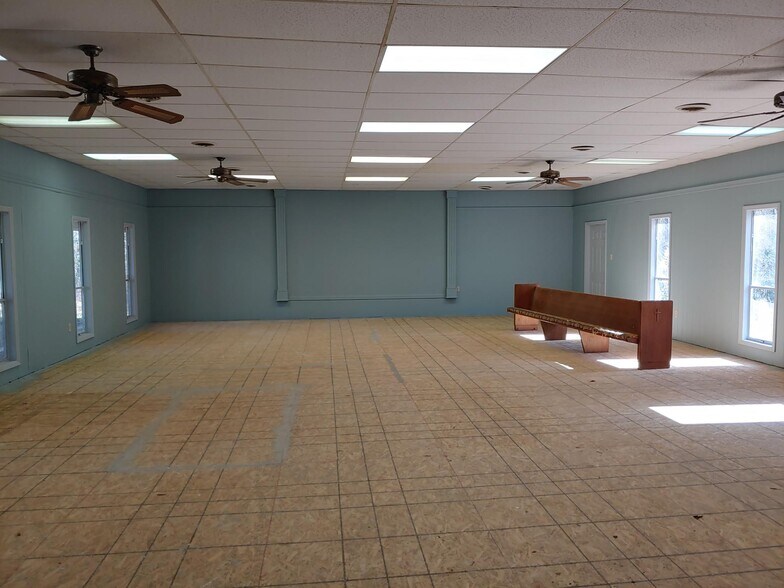 More Photos Of 270 South St, Woodruff Religious Facility For Lease