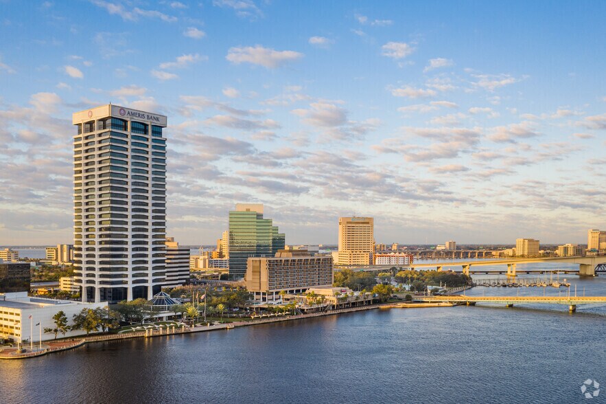 More Photos Of 1301 Riverplace Blvd, Jacksonville Office For Lease