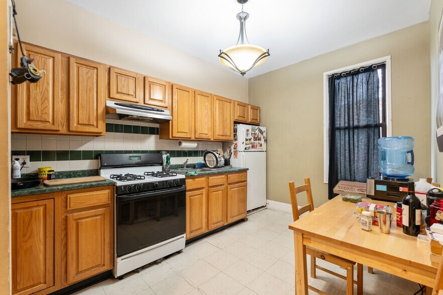 More Photos Of 14 48th St, Weehawken Apartments For Sale