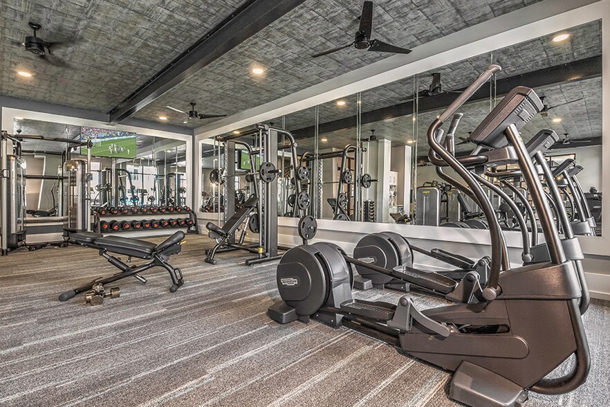 More Photos Of 7420 N Rea Park Ln, Charlotte Apartments For Lease