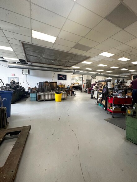 More Photos Of 10 Sparks St, Plainville Manufacturing For Sale