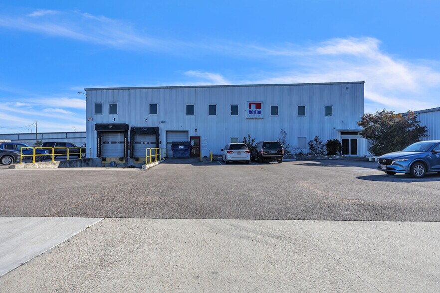 More Photos Of 4242 Baldwin Blvd, Corpus Christi Manufacturing For Sale