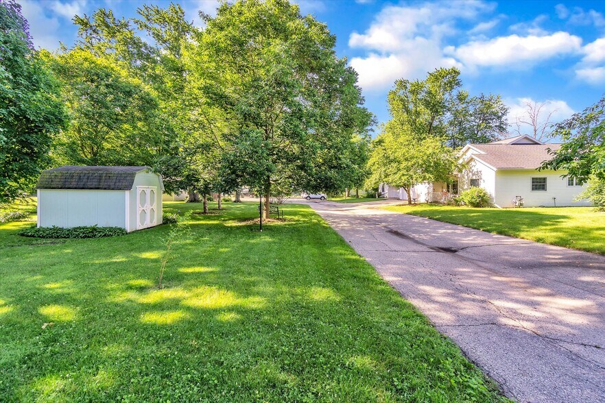 More Photos Of 121 S 5th St, Evansville Assisted Living For Sale