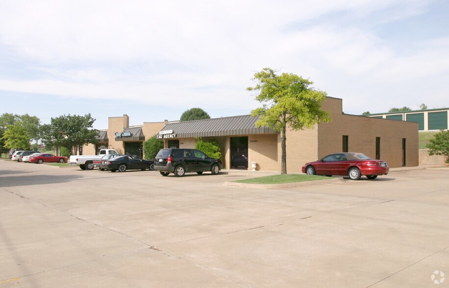 Primary Photo Of 3300-3318 S Sunnylane Rd, Oklahoma City Unknown For Lease