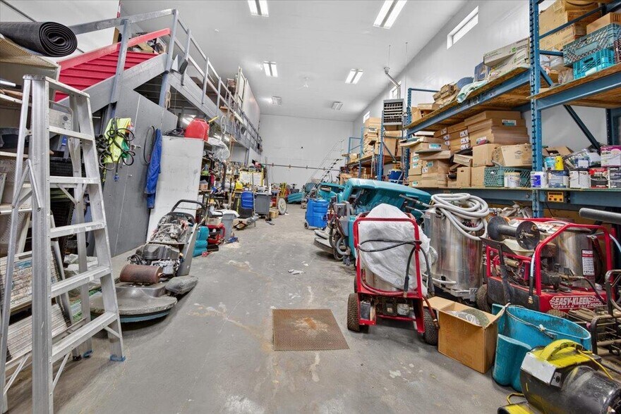 More Photos Of 12803 54th St NW, Edmonton Office For Sale