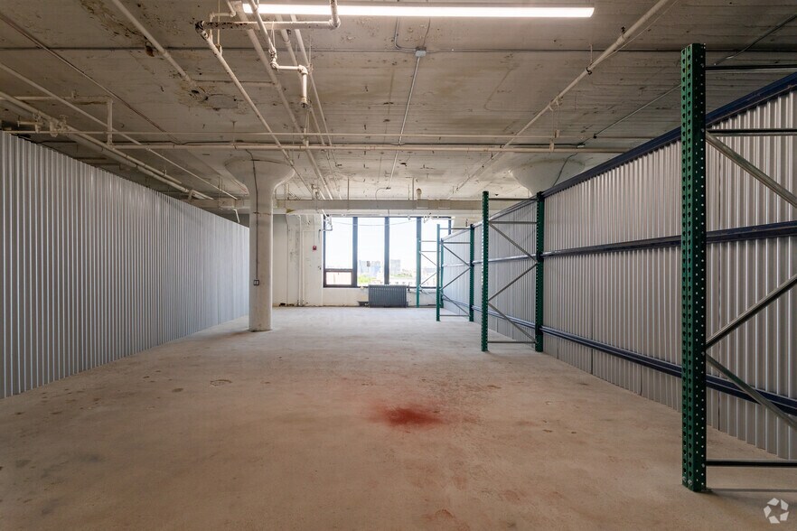 More Photos Of 184-10-184-60 Jamaica Ave, Jamaica Manufacturing For Lease