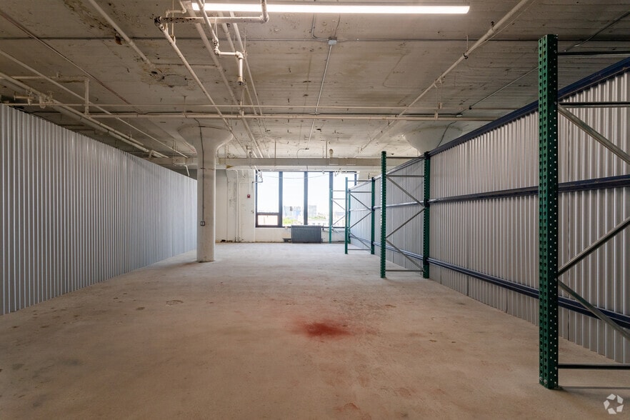 More Photos Of 184-10-184-60 Jamaica Ave, Jamaica Manufacturing For Lease