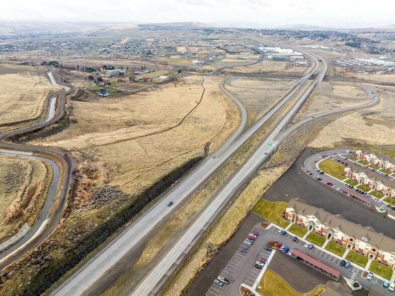 More Photos Of Badger, Kennewick Land For Sale