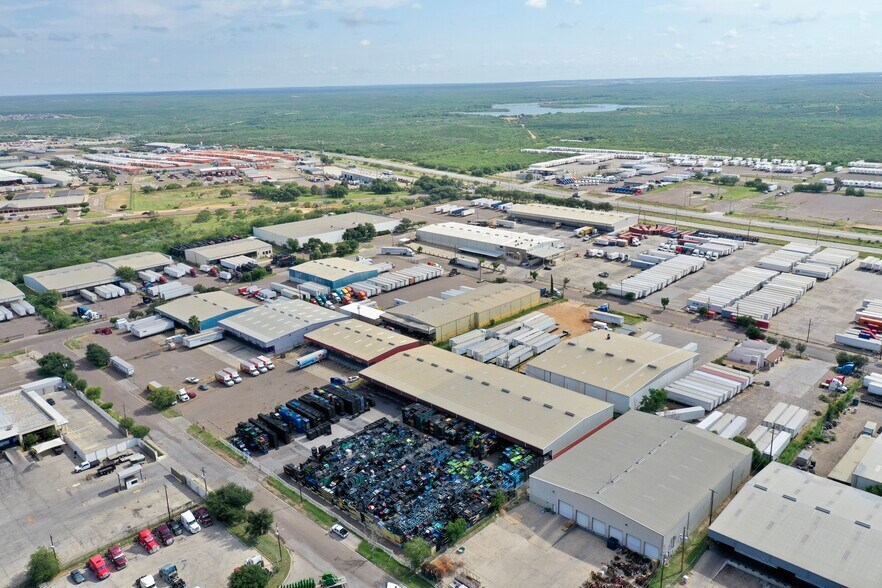 More Photos Of 14209 Distribution Ave, Laredo Distribution For Sale