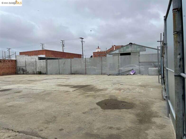 More Photos Of 3319 Linden St, Oakland Land For Sale