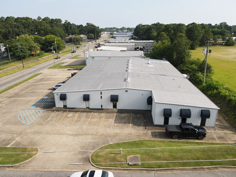 Primary Photo Of 5700 Shirley Ln, Montgomery Warehouse For Lease