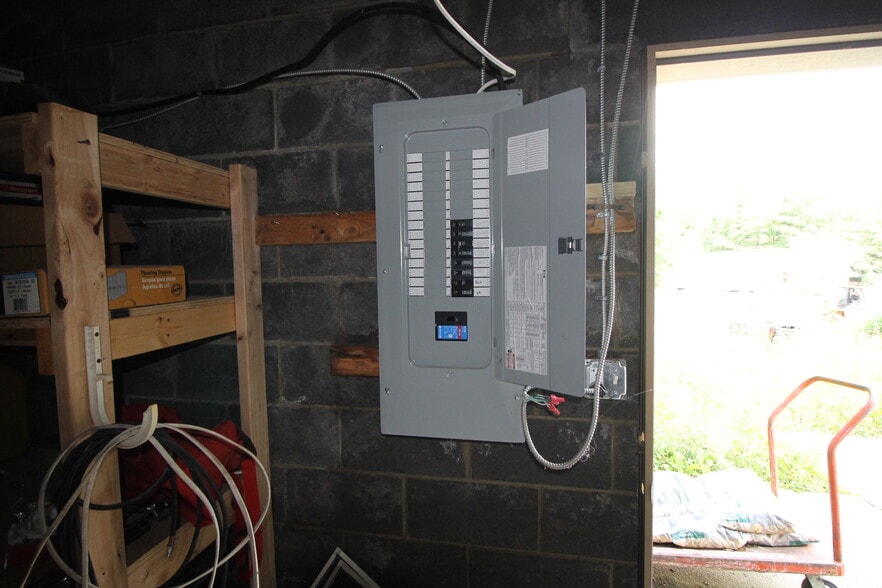 More Photos Of 6133 Kingsport Hwy, Johnson City Self Storage For Sale