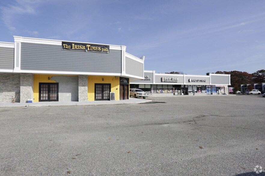 Primary Photo Of 971-975 Main St, Holbrook Freestanding For Lease