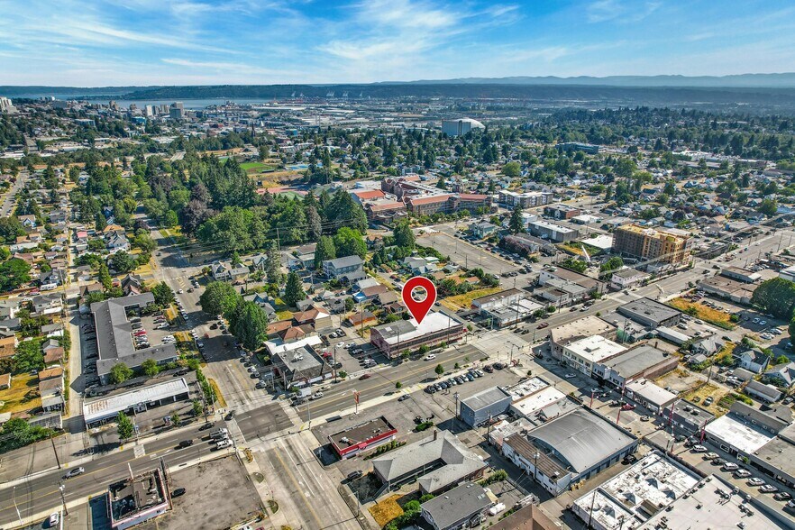 More Photos Of 803-809 S 38th St, Tacoma Storefront Retail Office For Sale