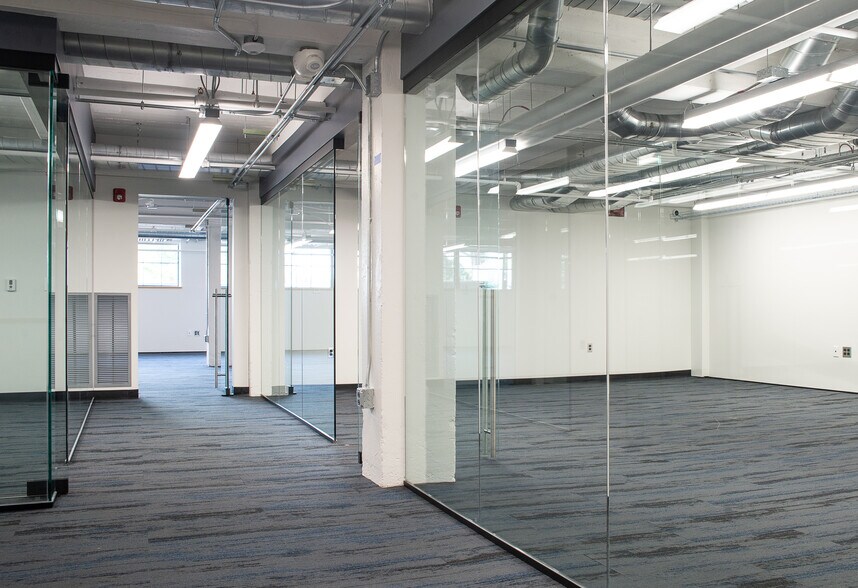 More Photos Of 620 S Elm St, Greensboro Office For Lease