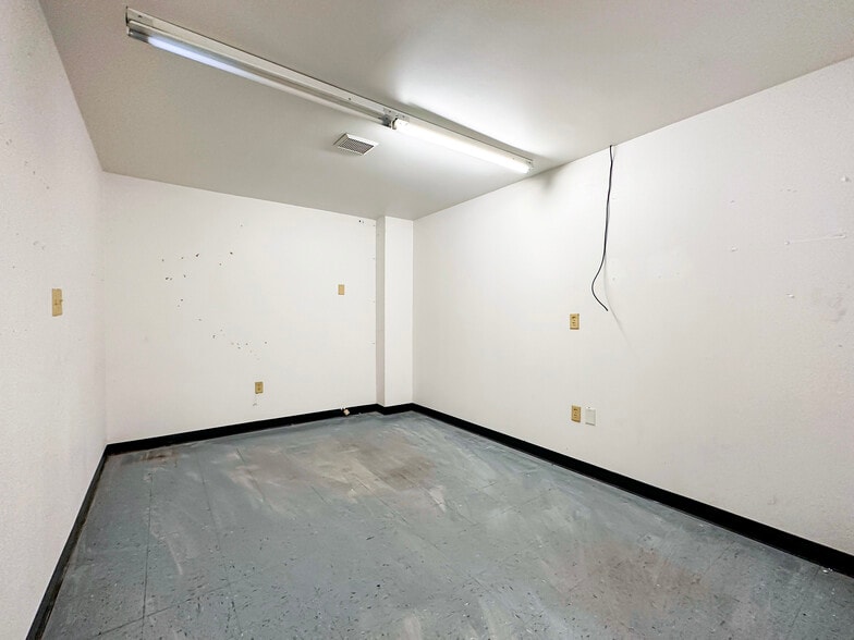 More Photos Of 3706 N Highway 1, Cocoa Freestanding For Sale