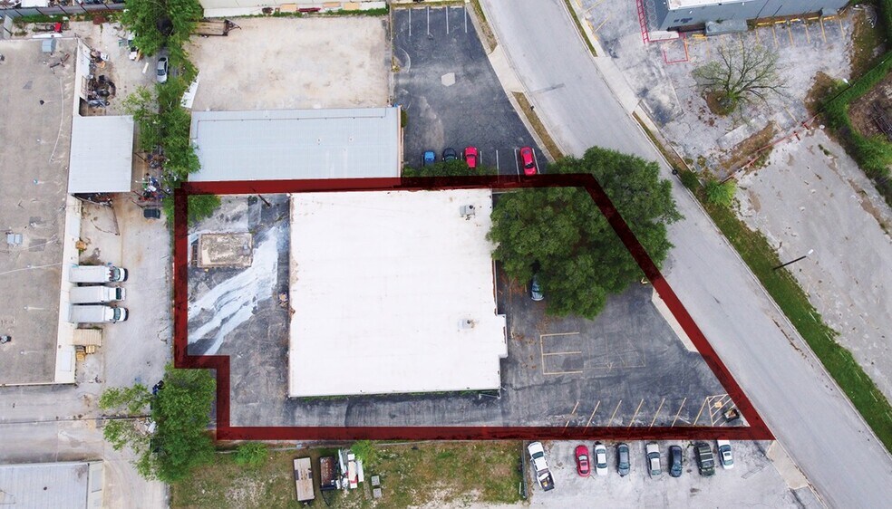 More Photos Of 5351-5355 Brewster St, San Antonio Light Distribution For Sale