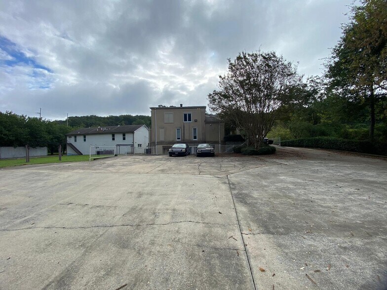 Primary Photo Of 2216 Old Springville Rd, Center Point Medical For Sale