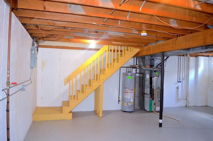 More Photos Of tazwell drive, Louisville Multifamily For Sale