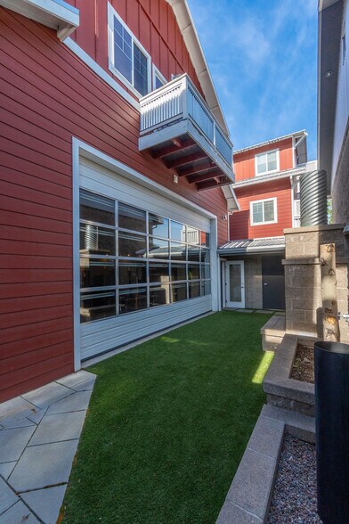 More Photos Of 616 NW Arizona Ave, Bend Office For Sale