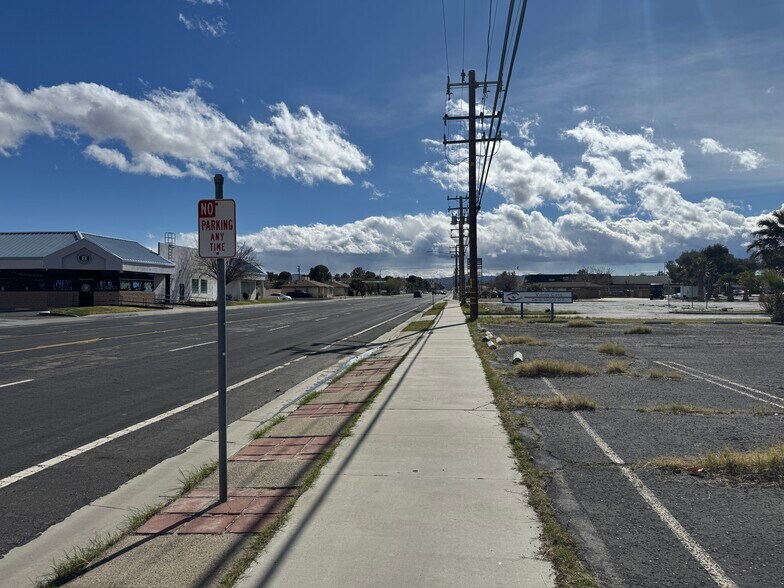 More Photos Of 1411-1415 N Norma St, Ridgecrest Office For Sale