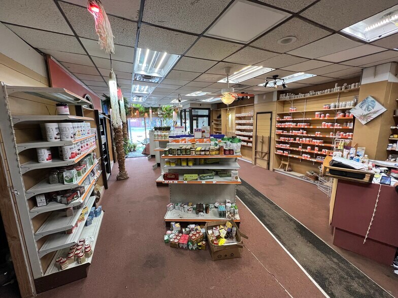 More Photos Of 839 Elizabeth Ave, Elizabeth Storefront For Sale
