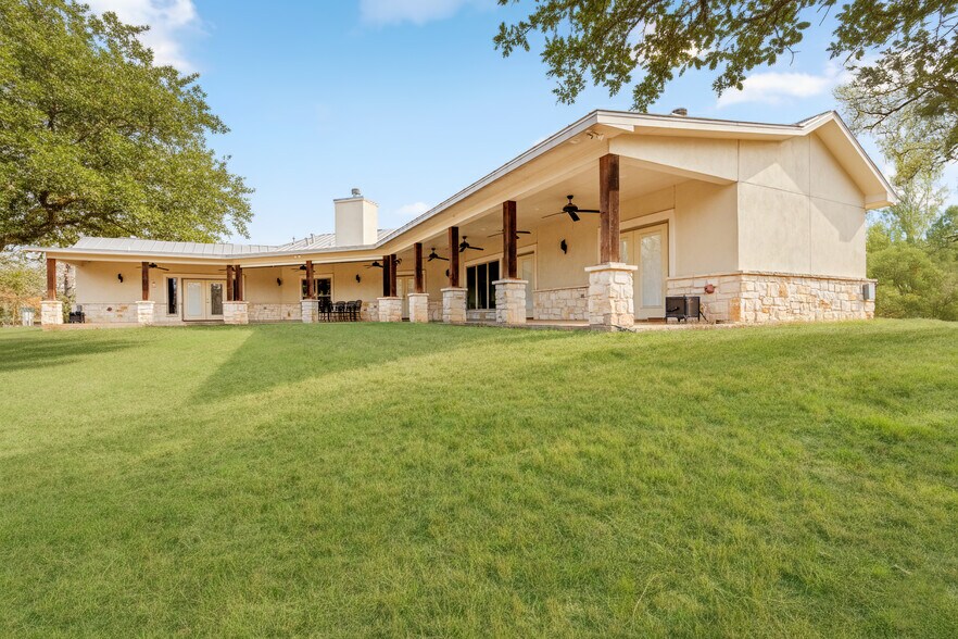 More Photos Of 145 State Loop 92, La Grange Specialty For Sale