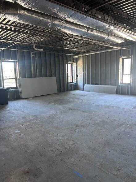 More Photos Of 712 Oaklawn Ave, Cranston Medical For Sale