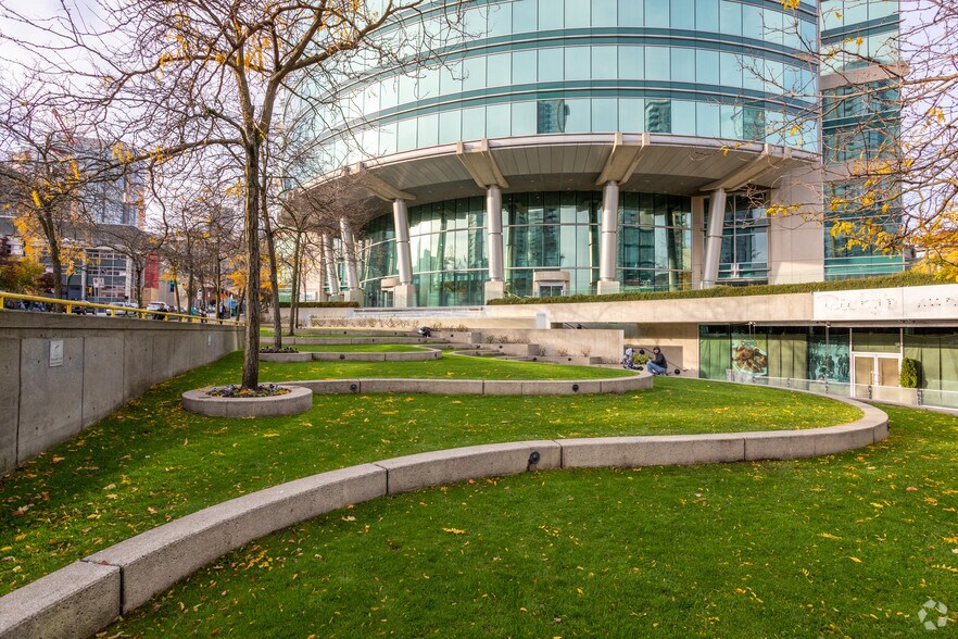 More Photos Of 111 Dunsmuir St, Vancouver Office For Lease
