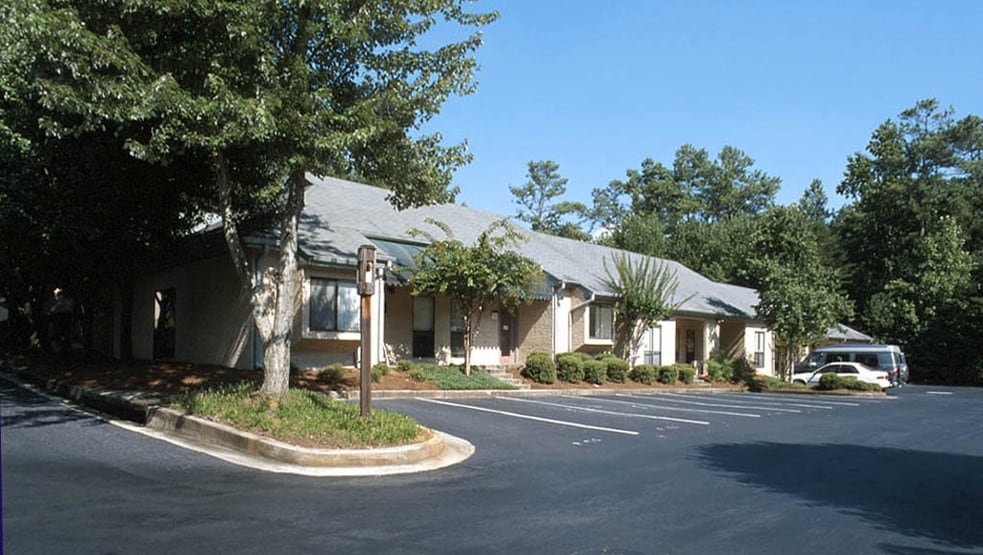 More Photos Of 875 Old Roswell Rd, Roswell Office For Sale